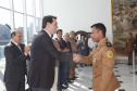 O governador Carlos Massa Ratinho Junior homenageou, nesta segunda-feira (1/4) bombeiros do Estado e profissionais de outras áreas enviados pelo Paraná para apoio aos trabalhos em Brumadinho (MG), após o rompimento da barragem da Mina do Feijão. Curitiba, 01-04-19.Foto: Arnaldo Alves / ANPr.