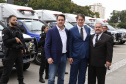 O governador Carlos Massa Ratinho Junior entregou nesta quarta-feira armas, rádios comunicadores e veículos de escolta ao Departamento Penitenciário do Paraná (Depen). O objetivo é equipar e modernizar o sistema prisional do Estado. Curitiba, 08/05/2019. Foto: José Fernando Ogura/ANPr