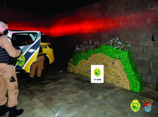 Carro com 675 quilos de maconha e skunk é apreendido pela PM na região de Campo Mourão, no Noroeste do estado