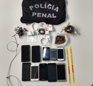 Em dois dias, Depen em Ponta Grossa apreende maconha, 20 celulares e três serras	