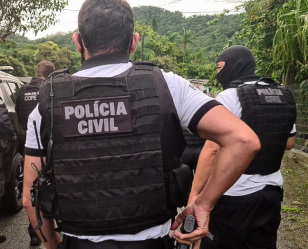 PCPR prende suspeito de homicídios em frente à distribuidora de bebidas na CIC 