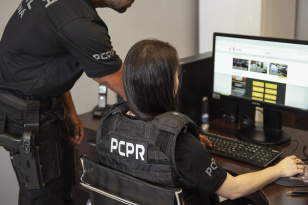 A Polícia Civil do Paraná (PCPR) alerta a população para o golpe da falsa central bancária.