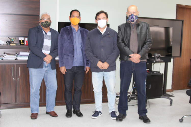 Secretário coronel Marinho recebe visita do deputado subtenente Everton