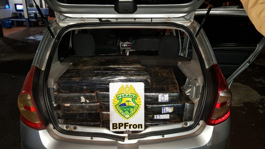 Apreensão de maconha e carro em Santa Helena causa prejuízo de mais de R$ 650 mil ao narcotráfico no Oeste do PR