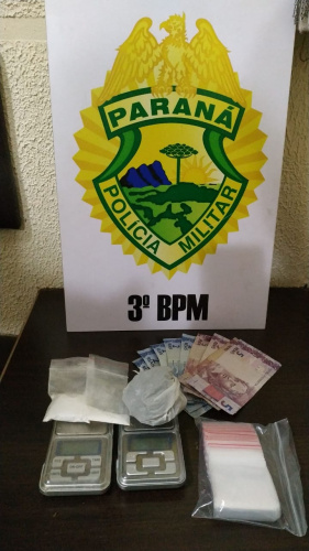 Oito armas são apreendidas e três foragidos da justiça encaminhados pela PM durante o fim de semana