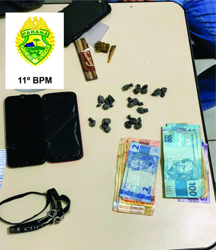 Festa clandestina é denunciada e PM prende três pessoas e apreende porções de drogas e R$ 1,5 mil em dinheiro em Engenheiro Beltrão