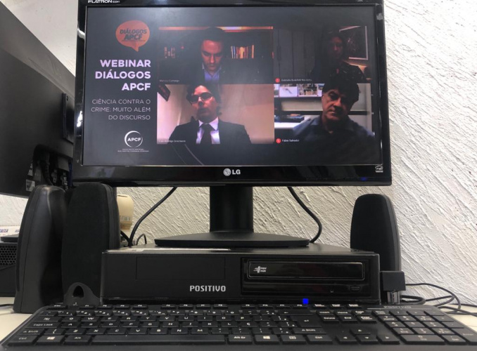 Diretor da Polícia Científica participa de webinar sobre ciência contra o crime