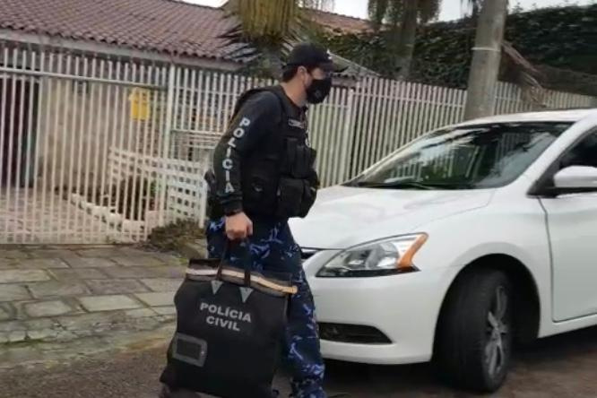 Polícia Civil prende suspeita de adquirir R$ 400 mil oferecendo falsa franquia de estética