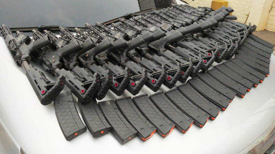 20 fuzis e 100 munições são apreendidos pela Polícia Rodoviária no Noroeste do estado