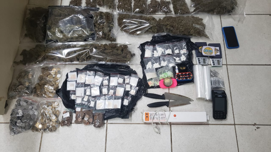 BOPE prende casal que fazia entrega de maconha em Colombo, na RMC