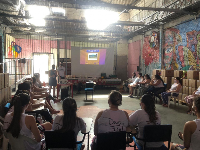 Presas da Cadeia Pública de Toledo participam de atividade sobre prevenção de violência contra a mulher