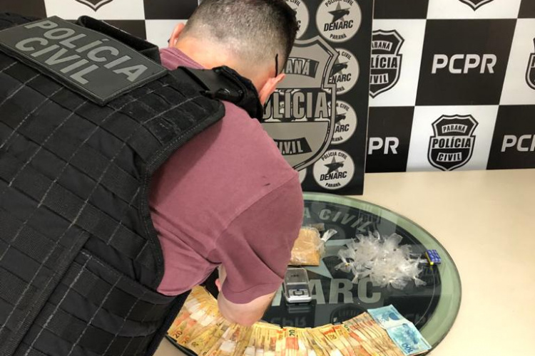 Polícia Civil prende suspeitos de tráfico de drogas no Fazendinha