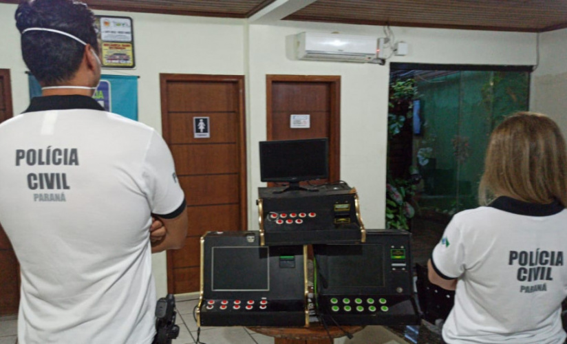 Polícia Civil apreende máquinas caça-níqueis em Pontal do Paraná