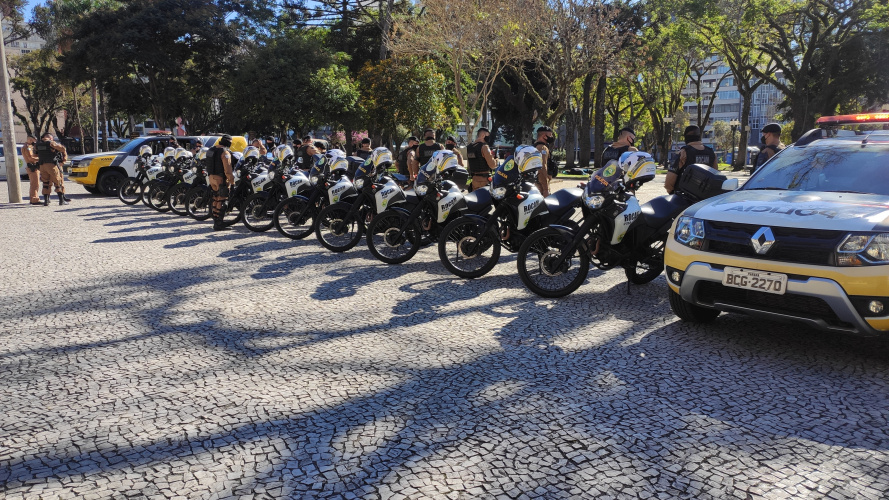 Quase mil pessoas são flagradas em aglomerações na Capital no fim de semana