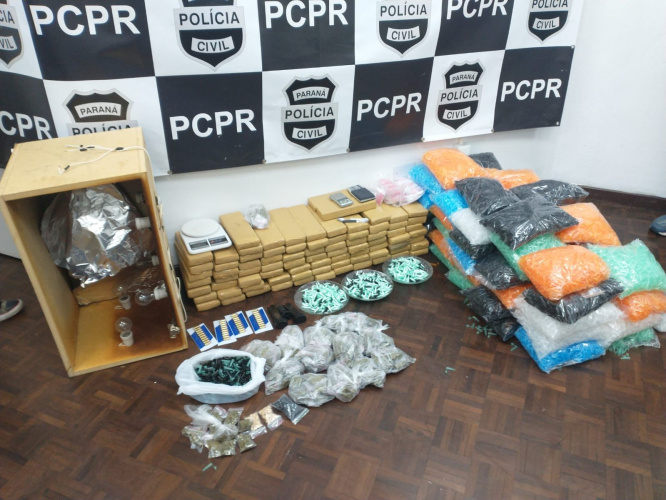 PCPR desmantela central de distribuição de drogas e prende duas traficantes na RMC