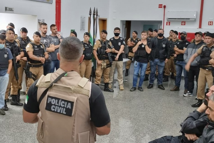 Polícias Civil e Militar prendem seis integrantes de organização criminosa ligada a homicídios em Paranaguá