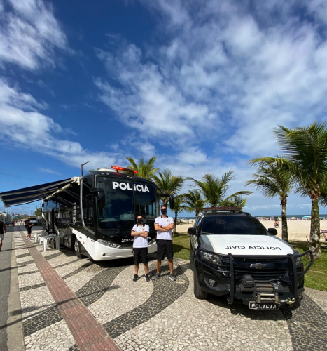Polícia Civil atende veranistas com delegacia móvel no Verão Paraná