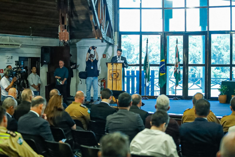 PMPR homenageia militares e autoridades civis no aniversário do BPRv, BPMOA e Bope