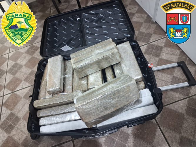 PMPR apreende 23 kg de maconha com adolescente em ônibus interestadual