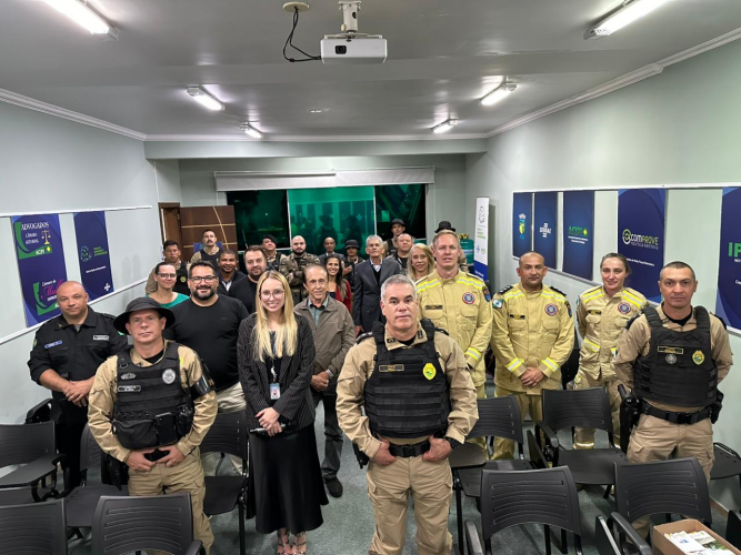 Missão Paraná V promove reunião do Conseg em Pinhais com participação da comunidade e forças de segurança