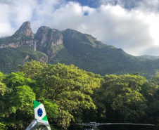  BPMOA resgata adolescente que caiu no Pico do Marumbi, em Morretes (PR) 