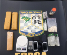 Policiais do projeto-piloto Em Frente Brasil prendem cinco pessoas e apreendem grande quantidade de drogas em São José dos Pinhais, na RMC