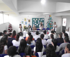 Detentas da Penitenciária Feminina participam de projeto de produção de Haicais