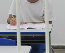 Provas do Enem são aplicadas aos privados de liberdade de todo o Paraná