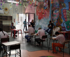 Provas do Enem são aplicadas aos privados de liberdade de todo o Paraná