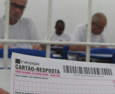 Provas do Enem são aplicadas aos privados de liberdade de todo o Paraná