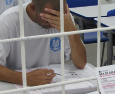 Provas do Enem são aplicadas aos privados de liberdade de todo o Paraná