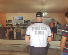  Polícia Civil participa de ação comunitária em Guaratuba