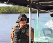 Comunidades que vivem em ilhas e áreas isoladas da Costa Leste do Paraná recebem atenção especial da PM