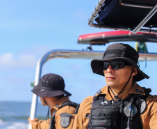 Comunidades que vivem em ilhas e áreas isoladas da Costa Leste do Paraná recebem atenção especial da PM