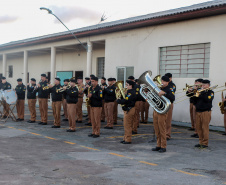 Regimento de Polícia Montada da PM celebra passagem de comando durante solenidade militar em Curitiba