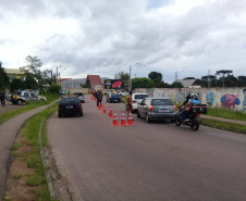 Em Fazenda Rio Grande, na RMC, PM e outros agentes de segurança desencadeiam a Operação Unindo Forças I e abordam mais de 100 pessoas