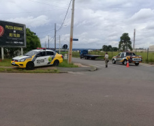 Em Fazenda Rio Grande, na RMC, PM e outros agentes de segurança desencadeiam a Operação Unindo Forças I e abordam mais de 100 pessoas
