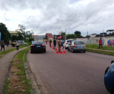 Em Fazenda Rio Grande, na RMC, PM e outros agentes de segurança desencadeiam a Operação Unindo Forças I e abordam mais de 100 pessoas
