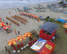 Corpo de Bombeiros forma nova turma de guarda-vidas