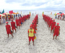 Corpo de Bombeiros forma nova turma de guarda-vidas