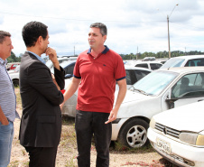 Secretário coronel Marinho visita pátio de veículos inservíveis em São José dos Pinhais