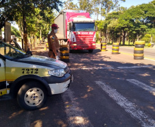 Polícia Militar faz orientações à população e reforça presença nas ruas do Paraná no combate ao coronavírus