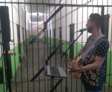 Dia da Mulher é comemorado com música entre servidoras de Foz do Iguaçu