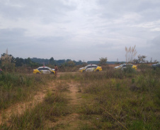 Carro roubado em Santa Catarina é recuperado pela PM em Fazenda Rio Grande, na RMC