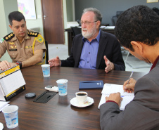 Secretário coronel Marinho recebe deputado Tercílio Turini e comitiva de Jardim Alegre