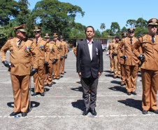 Secretário de Segurança recebe medalha de Mérito de Ensino na comemoração dos 49 anos da Academia Policial Militar do Guatupê