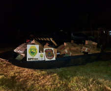  Barco com R$ 70 mil em cigarros e mercadorias é apreendido durante a Operação Hórus em porto clandestino do Oeste do estado 