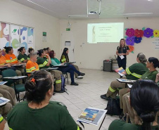  PCPR ministra palestra sobre violência doméstica em empresa da RMC 
