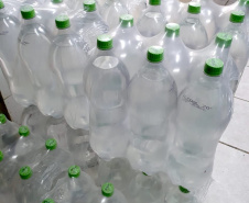 Fábrica interna do Depen produz 60 mil litros de produtos de limpeza e higiene por mês