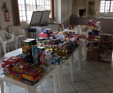 Depen de Cascavel arrecada 850 kg de alimentos não perecíveis e 50 cestas básicas para doação